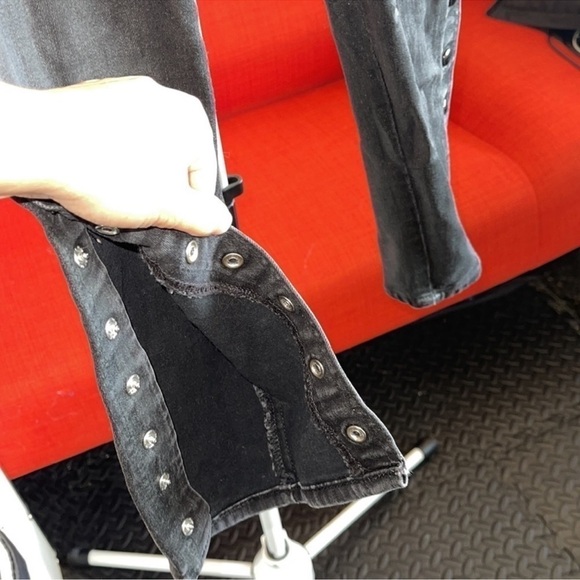 Gap jeans black with a layer of shine leather like look over cotton / polyester - Picture 6 of 6
